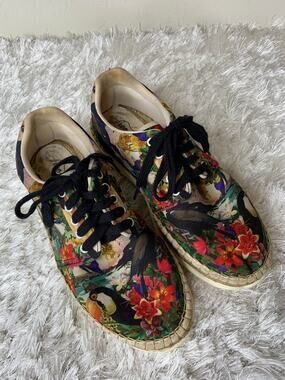 Free People Floral Tropical Sneaker Sz 38 Black Red Boho Causal Preppy US 7.5